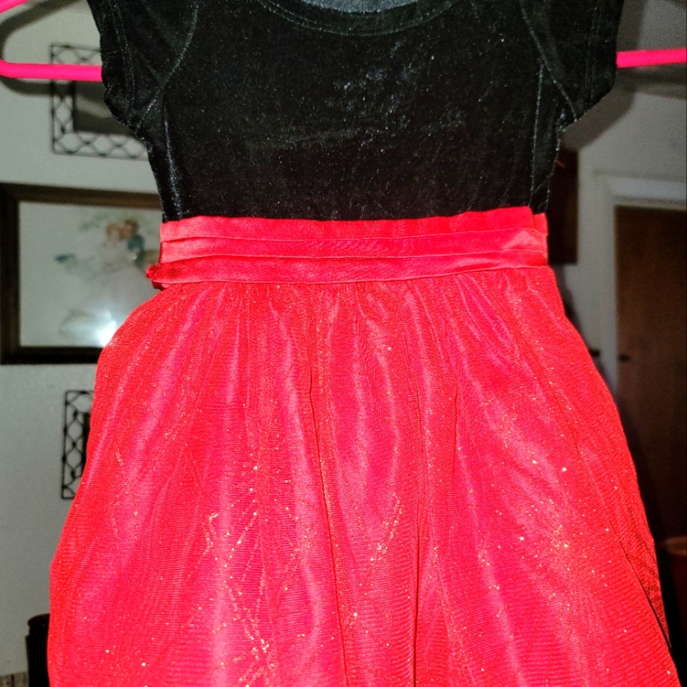 Glitzy dress sz 5 girls